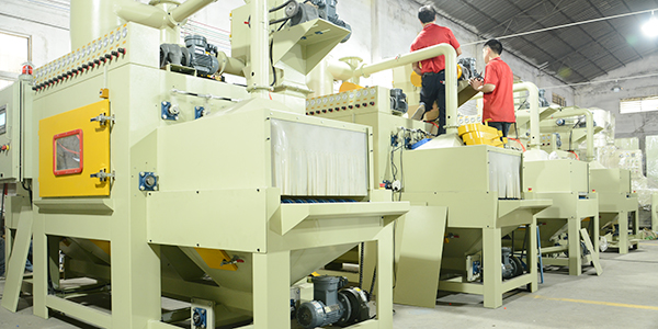 厂房占地2000平米 规模庞大