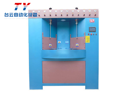 全自动喷砂机与手动喷砂机有什么区别